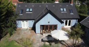 Charming Claremont Cottage, near the Suffolk Coast